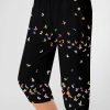 Plus Size Casual Black Butterfly Print Pocket Decorative Button Capris Pants